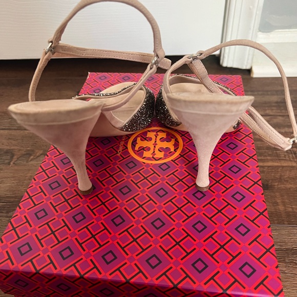 Tory Burch Elodie sandal, size 9 - Picture 2 of 14